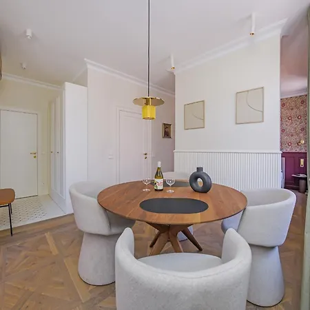 Haffnera Unique דירה