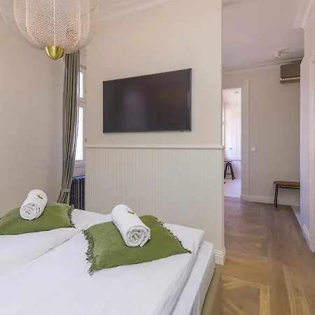 Haffnera Unique דירה *